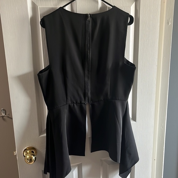 BCBG Maxazria shirt - Picture 3 of 4